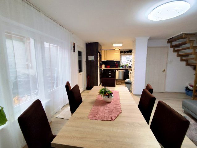 Eladó családi ház, Nyíregyházán 83.9 M Ft, 6 szobás