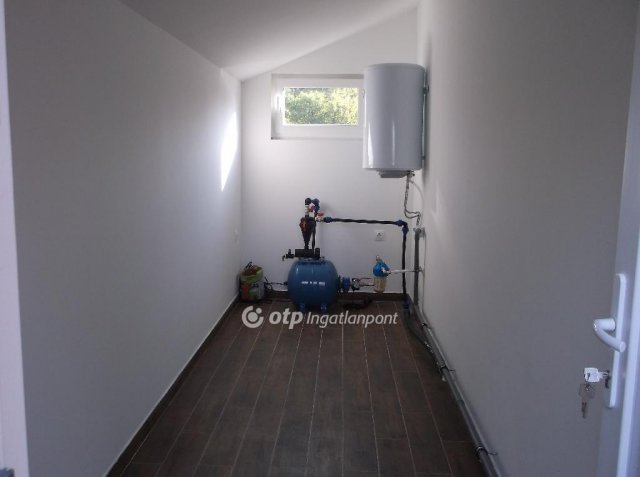 Eladó családi ház, Markazon 32.5 M Ft, 2 szobás