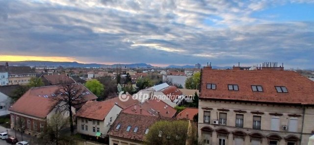 Eladó panellakás, Budapesten, X. kerületben 57.9 M Ft, 2 szobás