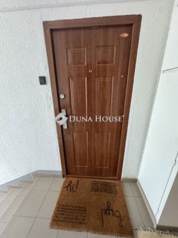 Eladó panellakás, Kecskeméten 42.9 M Ft, 2 szobás