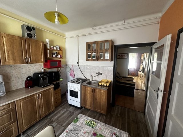 Eladó ikerház, Pécsett 75 M Ft, 3 szobás / költözzbe.hu