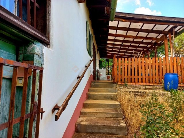 Eladó telek, Pécsett 42 M Ft / költözzbe.hu