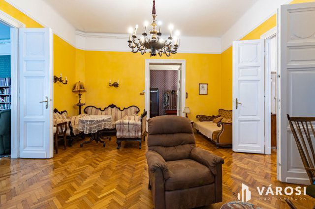 Eladó téglalakás, Budapesten, V. kerületben 299 M Ft, 3 szobás