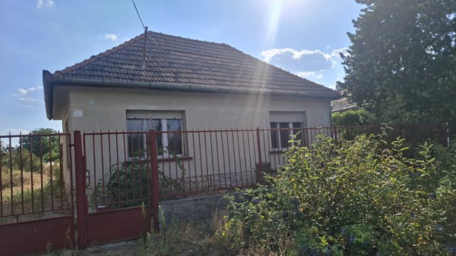 Eladó családi ház, Örkényen 19 M Ft, 2 szobás