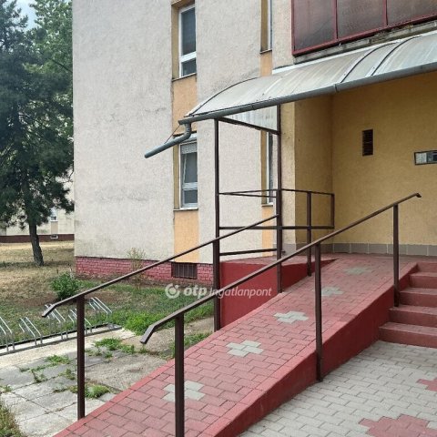 Eladó téglalakás, Nyíregyházán 49.9 M Ft, 2 szobás
