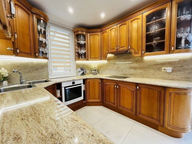 Eladó családi ház, Monoron 139 M Ft, 4 szobás