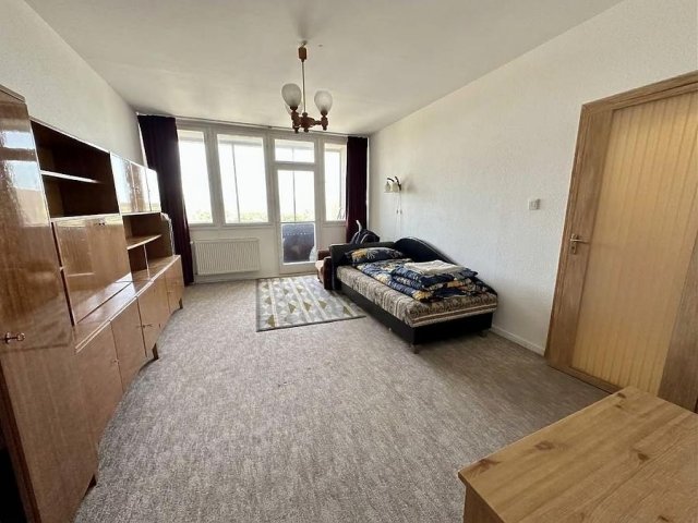 Eladó panellakás, Vácon 44.5 M Ft, 1+1 szobás