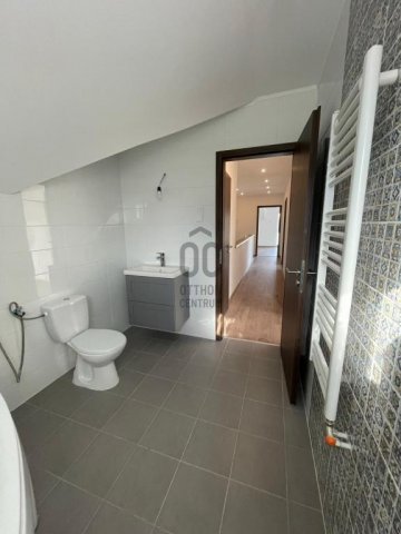 Eladó ikerház, Budapesten, XVI. kerületben 179.9 M Ft, 5 szobás