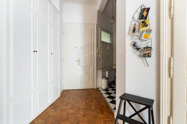 Eladó téglalakás, Budapesten, V. kerületben 162.9 M Ft, 4 szobás