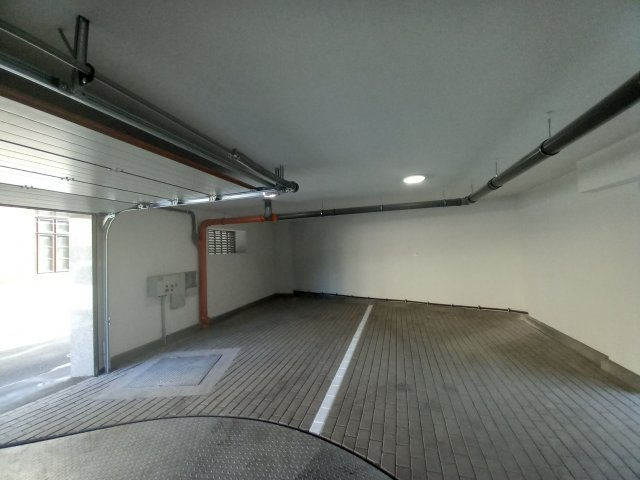 Kiadó garázs, Pécsett, Bástya utcában 30 E Ft / hó