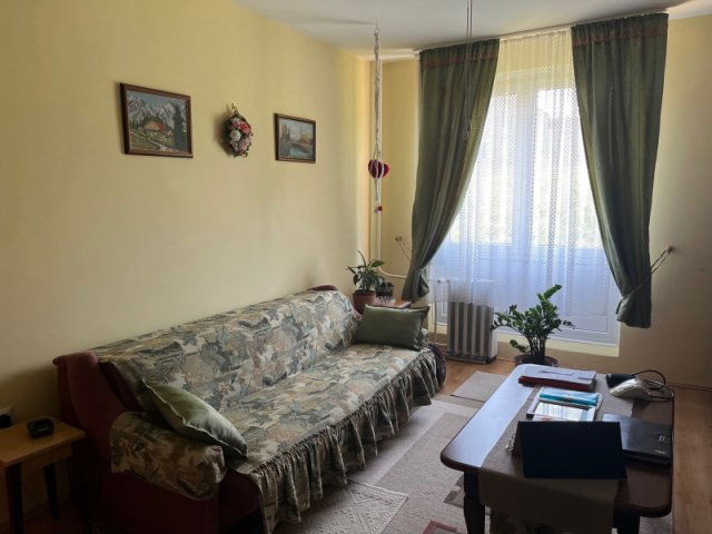Eladó panellakás, Pécsett, Littke József utcában 35.5 M Ft