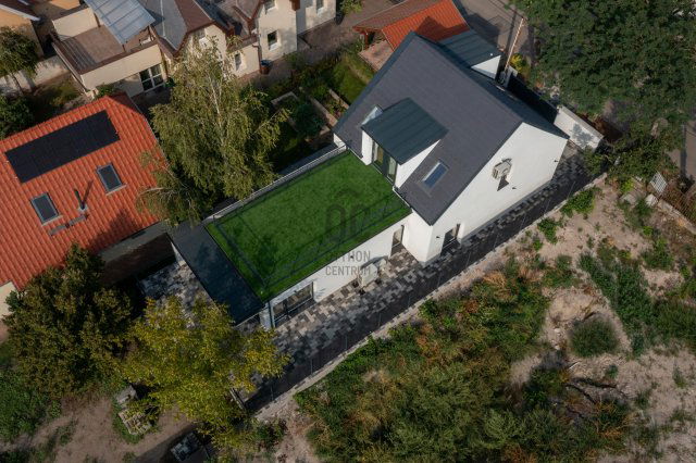 Eladó családi ház, Budapesten, III. kerületben 275 M Ft