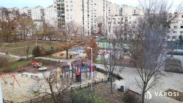 Eladó panellakás, Debrecenben 65 M Ft, 3 szobás