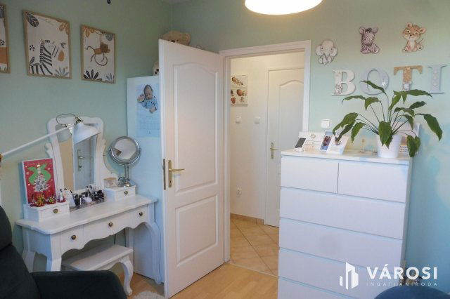 Eladó téglalakás, Szegeden 71.9 M Ft, 3 szobás