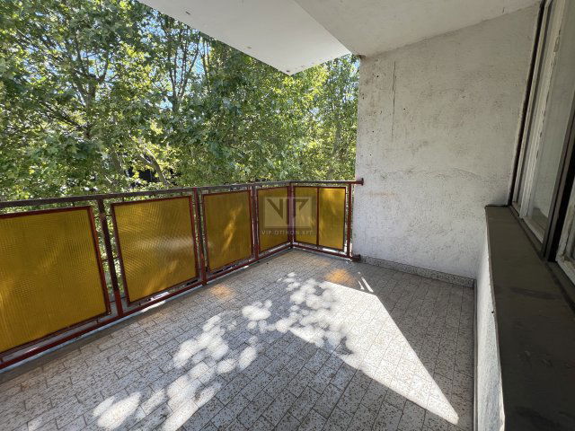 Eladó téglalakás, Nyíregyházán 49 M Ft, 4 szobás
