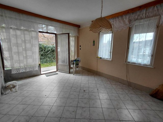Eladó családi ház, Kunszentmiklóson 22.99 M Ft, 3 szobás