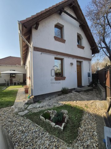 Eladó családi ház, Budakalászon 186.93 M Ft, 6 szobás