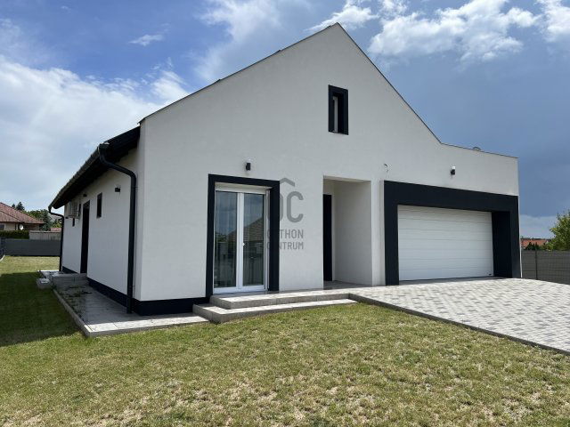 Eladó családi ház, Balatongyörökön 221.507 M Ft, 4 szobás