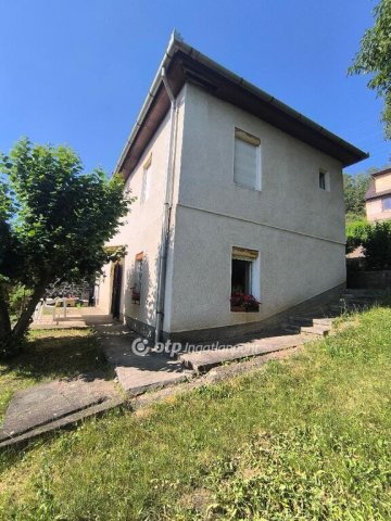 Eladó családi ház, Salgótarjánban 28 M Ft, 3 szobás