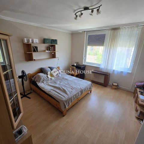 Eladó téglalakás, Kecskeméten 34.99 M Ft, 2 szobás