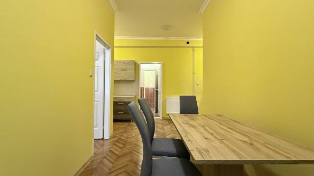 Kiadó családi ház, albérlet, Debrecenben 250 E Ft / hó