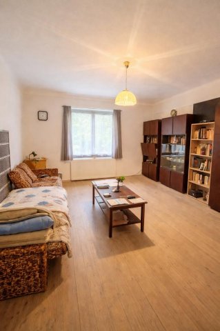 Eladó családi ház, Tatán 62.999 M Ft, 2+1 szobás