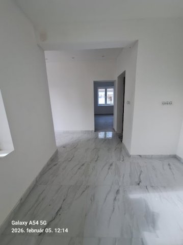 Eladó családi ház, Szolnokon 65 M Ft, 2+1 szobás