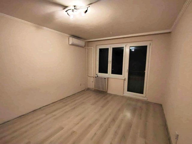 Eladó panellakás, Székesfehérvárott 51.9 M Ft, 2 szobás