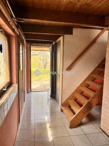 Eladó családi ház, Veresegyházon 56 M Ft, 3 szobás