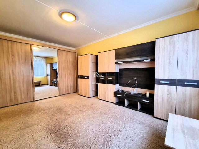 Eladó panellakás, Mosonmagyaróváron 35.9 M Ft, 1+1 szobás