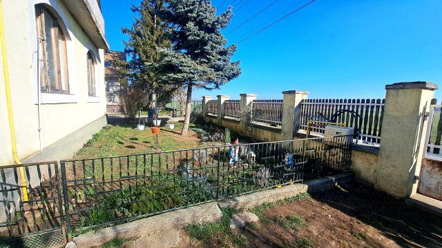 Eladó családi ház, Berhidán 42.9 M Ft, 5 szobás