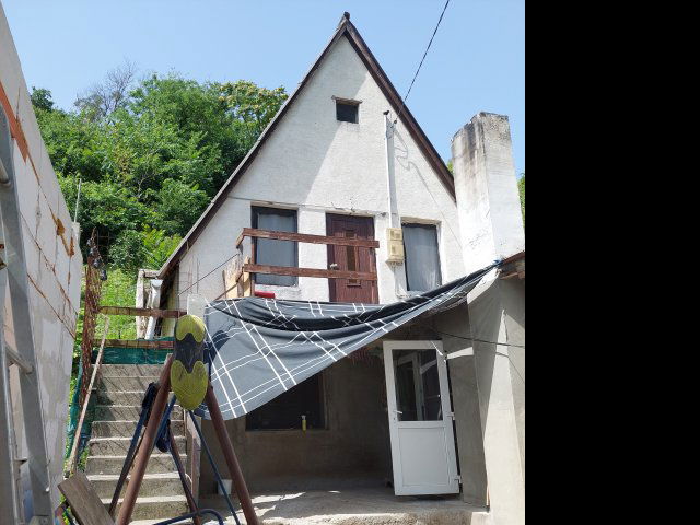 Eladó nyaraló, Adonyban 22 M Ft, 3+1 szobás