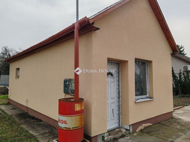 Kiadó családi ház, albérlet, XVI. kerületben, Csömöri úton