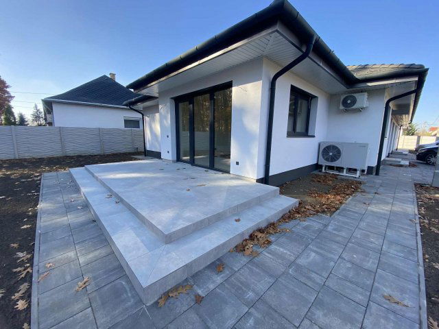 Eladó ikerház, Debrecenben 134 M Ft, 2+2 szobás