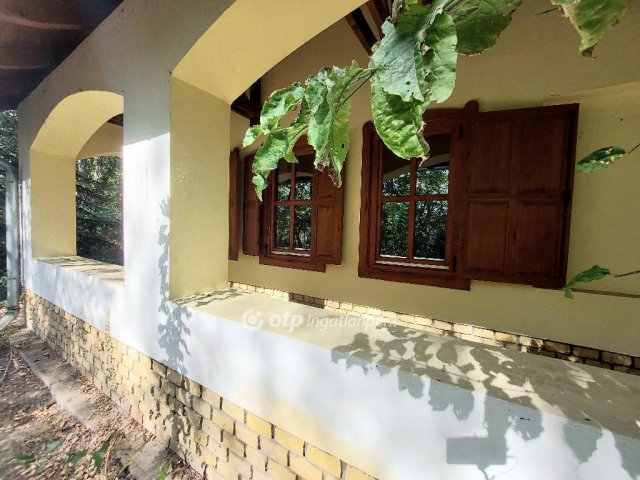 Eladó családi ház, Kecskeméten 119.9 M Ft, 1+4 szobás