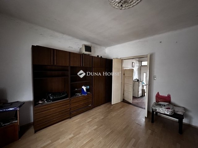 Eladó téglalakás, Budapesten, XX. kerületben 31 M Ft, 1 szobás