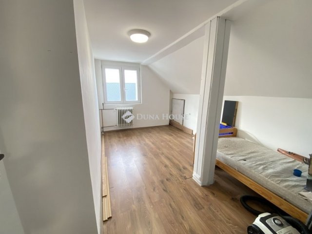 Eladó családi ház, Érden 154.9 M Ft, 7 szobás