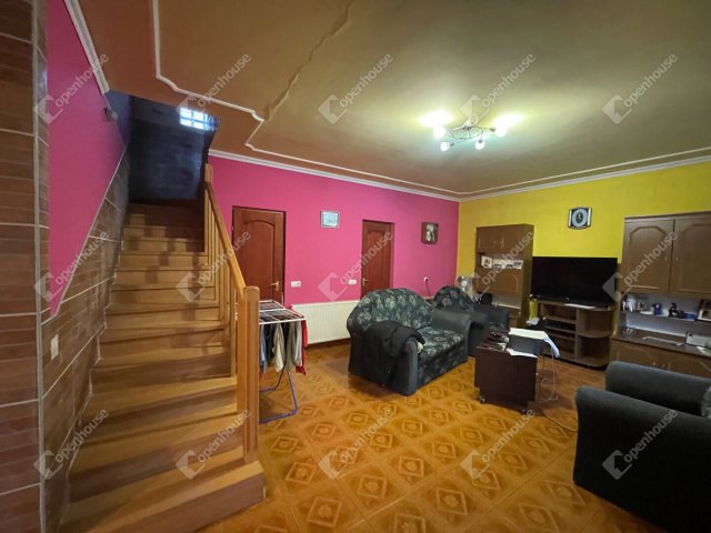 Eladó családi ház, Hajdúböszörményen 73.9 M Ft, 4 szobás