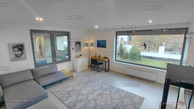 Eladó családi ház, Sződligeten 259 M Ft, 6 szobás