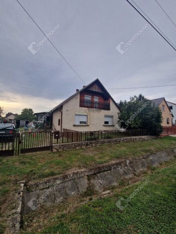 Eladó családi ház, Bábolnán 42 M Ft, 4 szobás