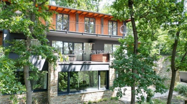 Eladó családi ház, Kismaroson 449 M Ft, 7 szobás