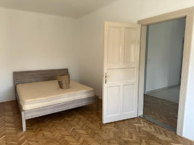 Eladó családi ház, Budapesten, III. kerületben 379 M Ft