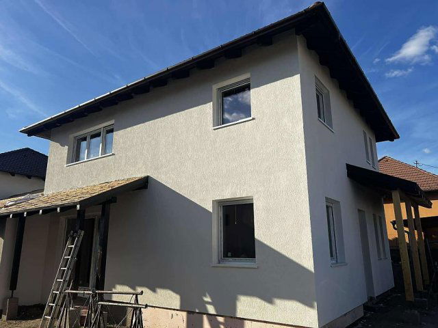 Eladó ikerház, Gödöllőn 124.9 M Ft, 5 szobás
