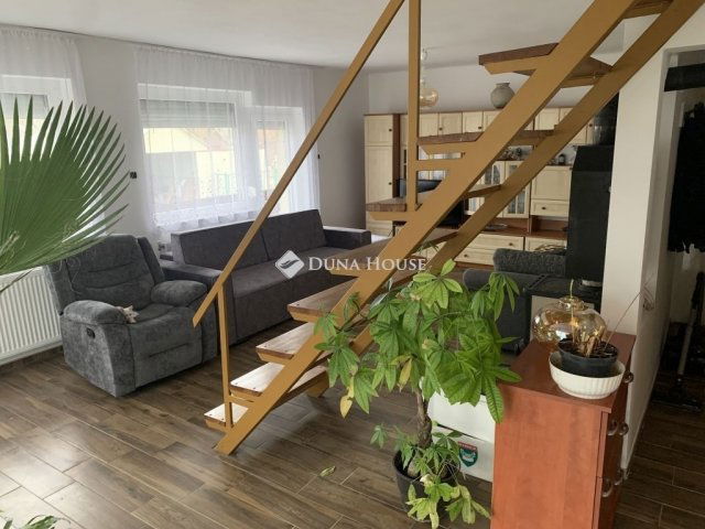 Eladó családi ház, Dabason 115.734 M Ft, 4 szobás