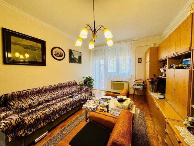 Eladó téglalakás, Debrecenben 59.9 M Ft, 2 szobás