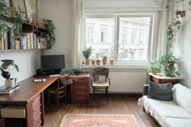 Kiadó téglalakás, albérlet, I. kerületben, Donáti utcában