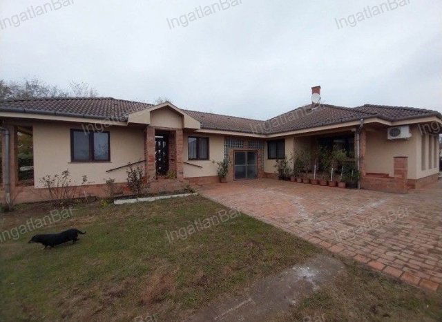 Eladó családi ház, Nyíregyházán 125 M Ft, 3 szobás