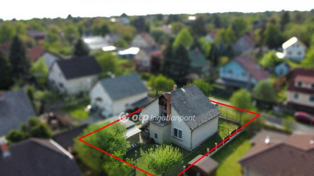 Eladó családi ház, Balatonakarattyán 59.9 M Ft, 2+1 szobás