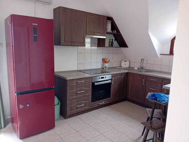 Eladó téglalakás, Alsópáhokon 67.9 M Ft, 3 szobás