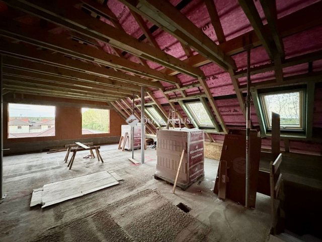 Eladó téglalakás, Kozármislenyen 117 M Ft, 4 szobás